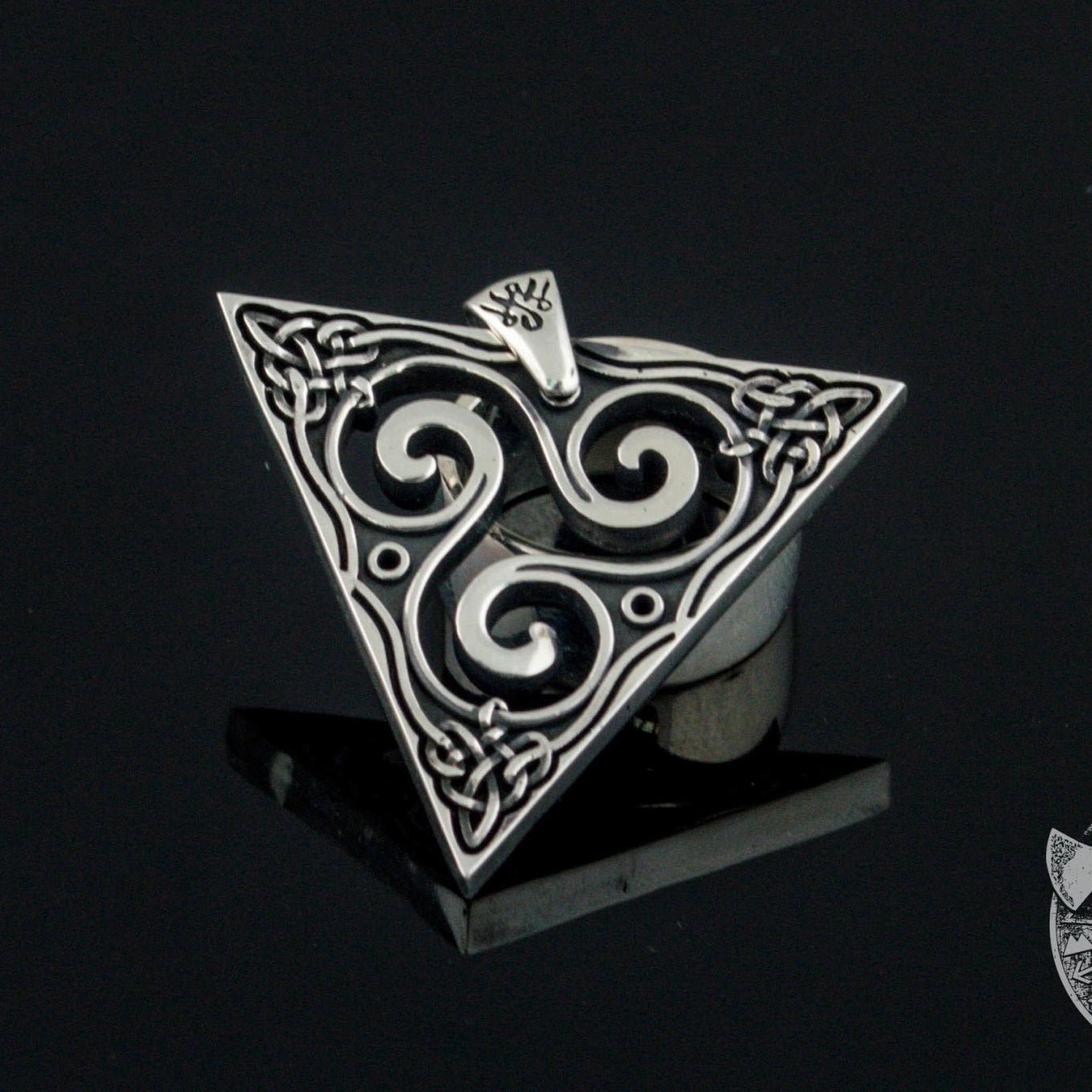 Triskel Spiral 925 Sterling Silver Pendant - VikingsBrand