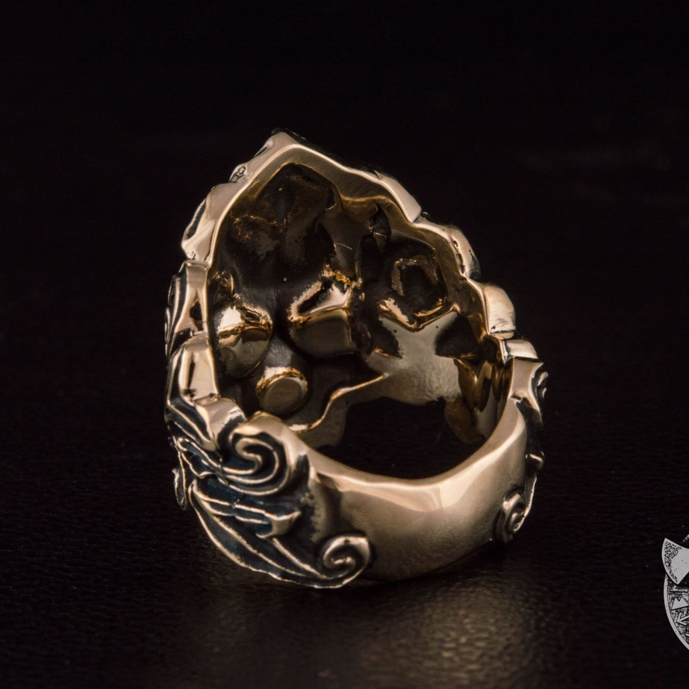 Unique Skull Bronze Ring