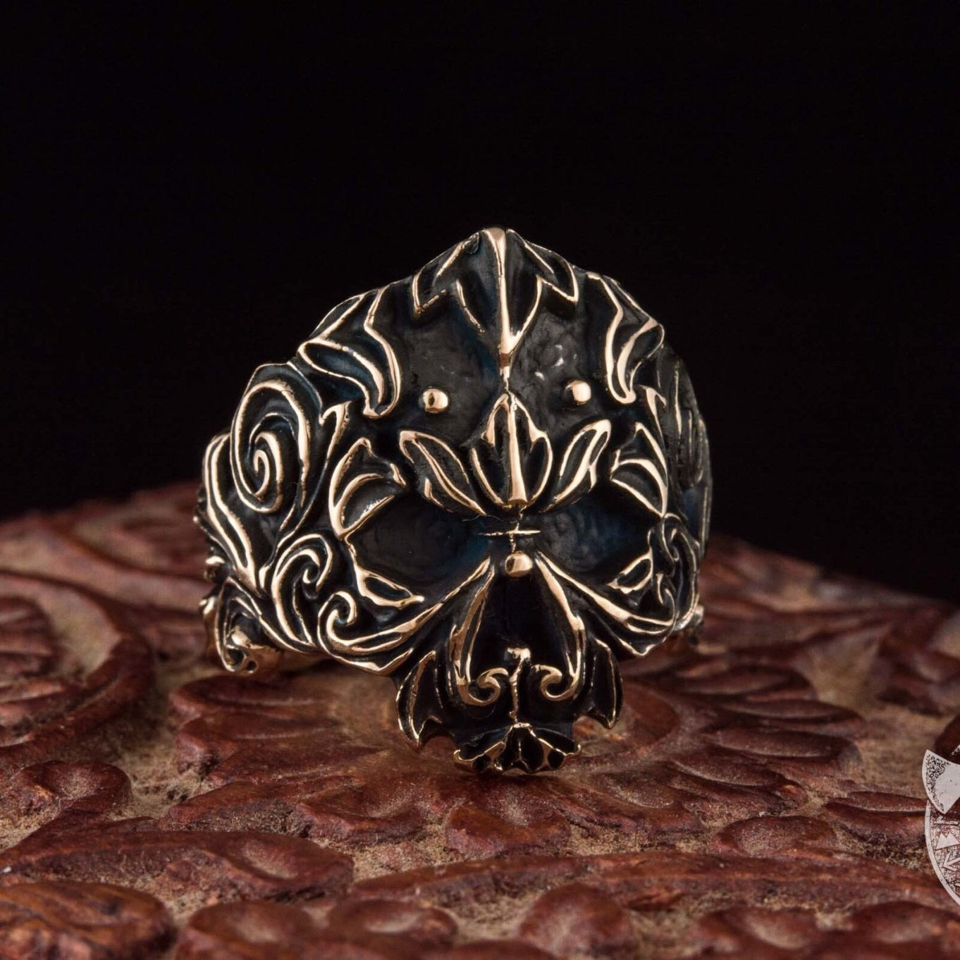 Unique Skull Bronze Ring