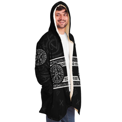 Vegvisir Premium Viking Cloak