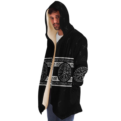 Vegvisir Premium Viking Cloak