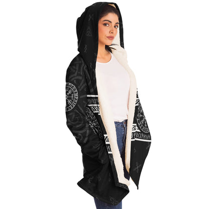 Vegvisir Premium Viking Cloak