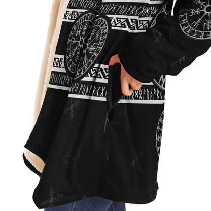 Vegvisir Premium Viking Cloak