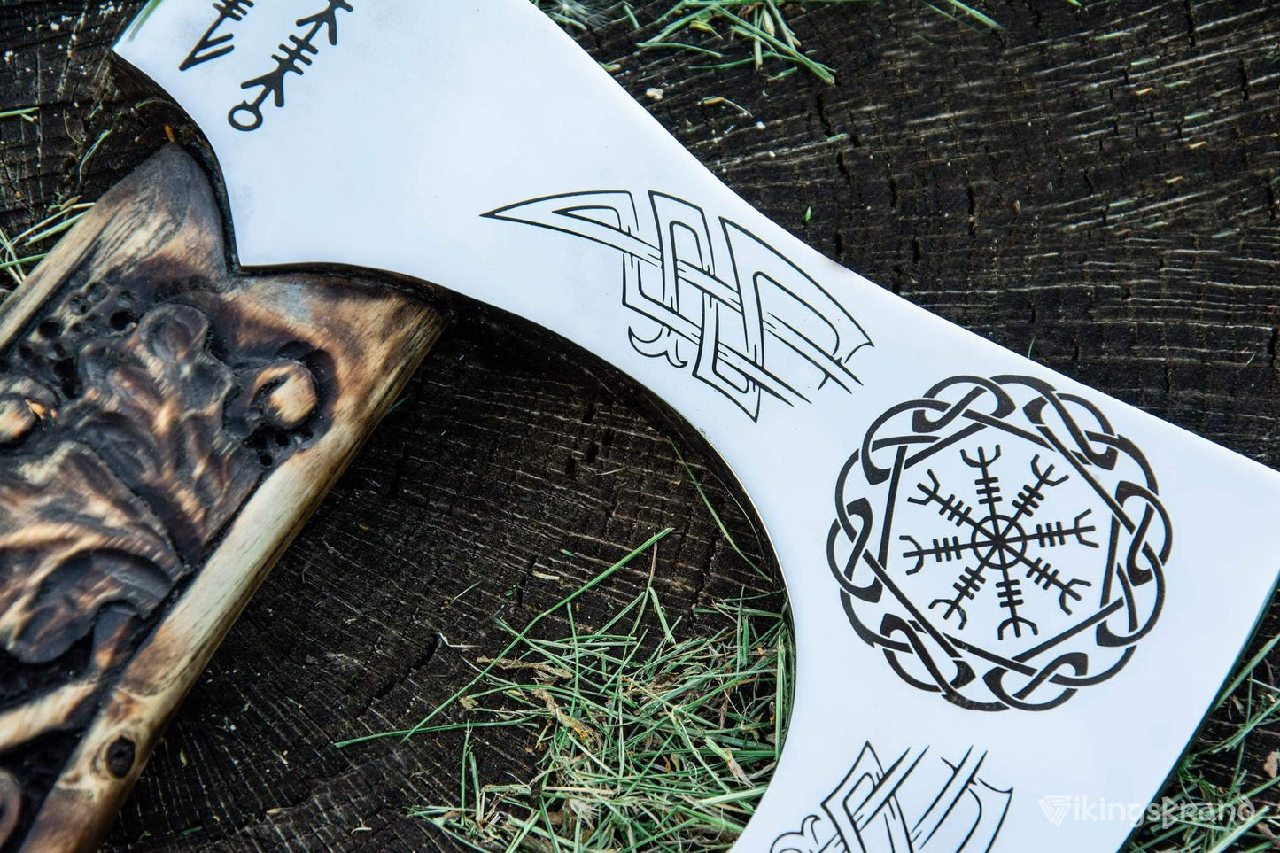 Viking Axe "Grusom bjørn" with Vegvisir and Carved Handle