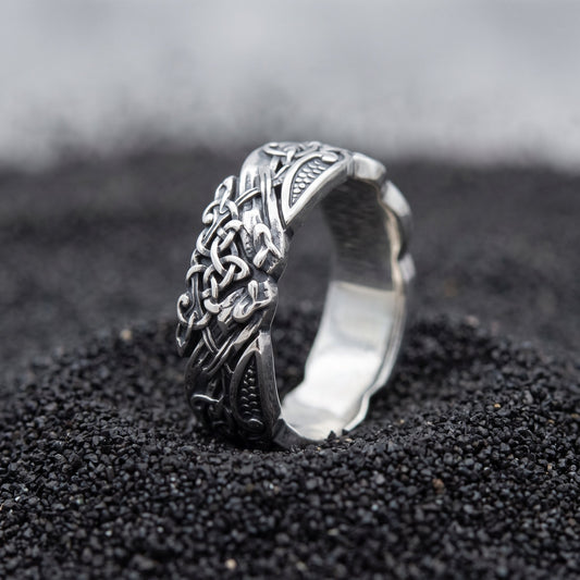 Viking wedding ring in 925 sterling silver with a Norse knotwork band