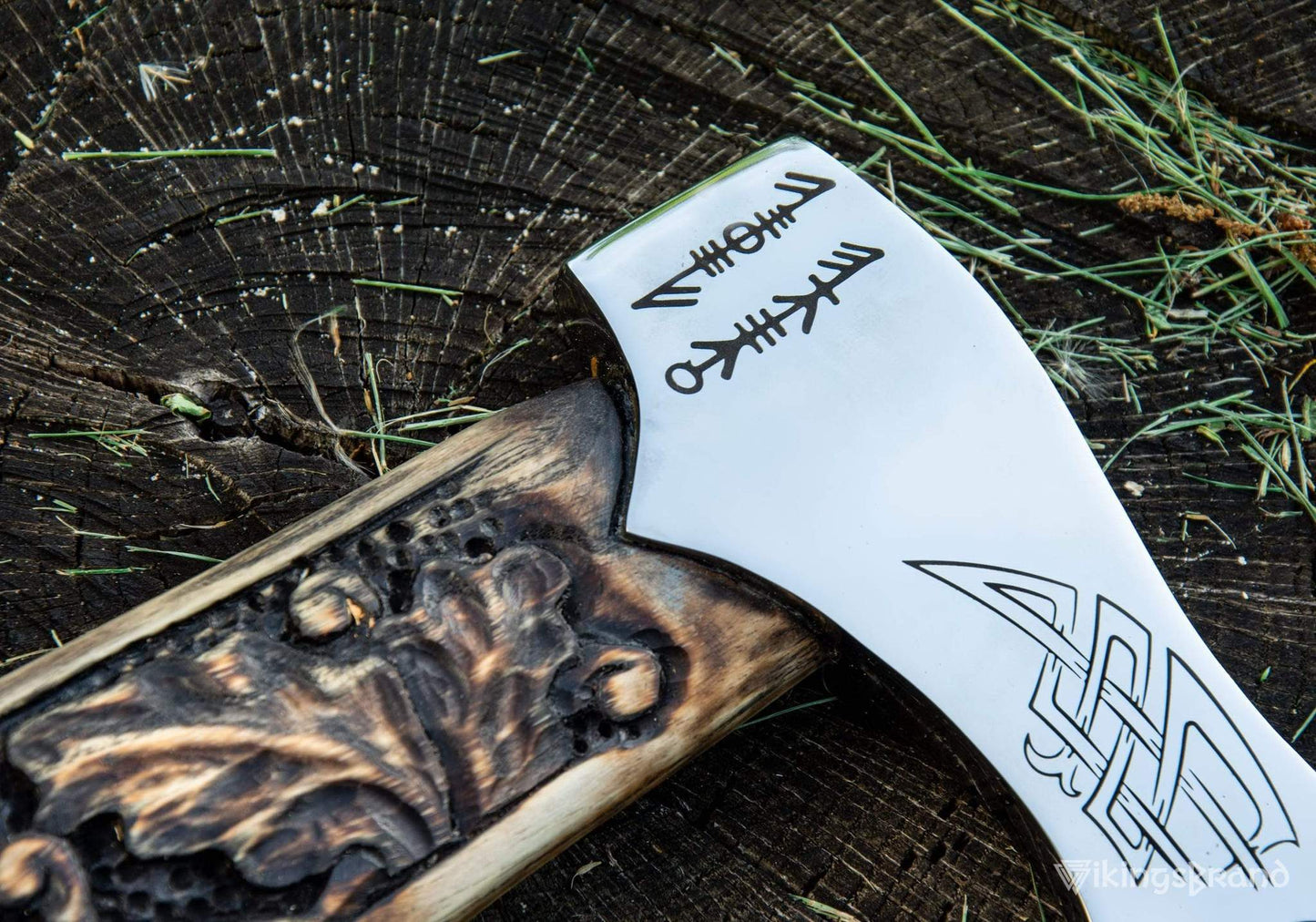 Viking Axe "Grusom bjørn" with Vegvisir and Carved Handle