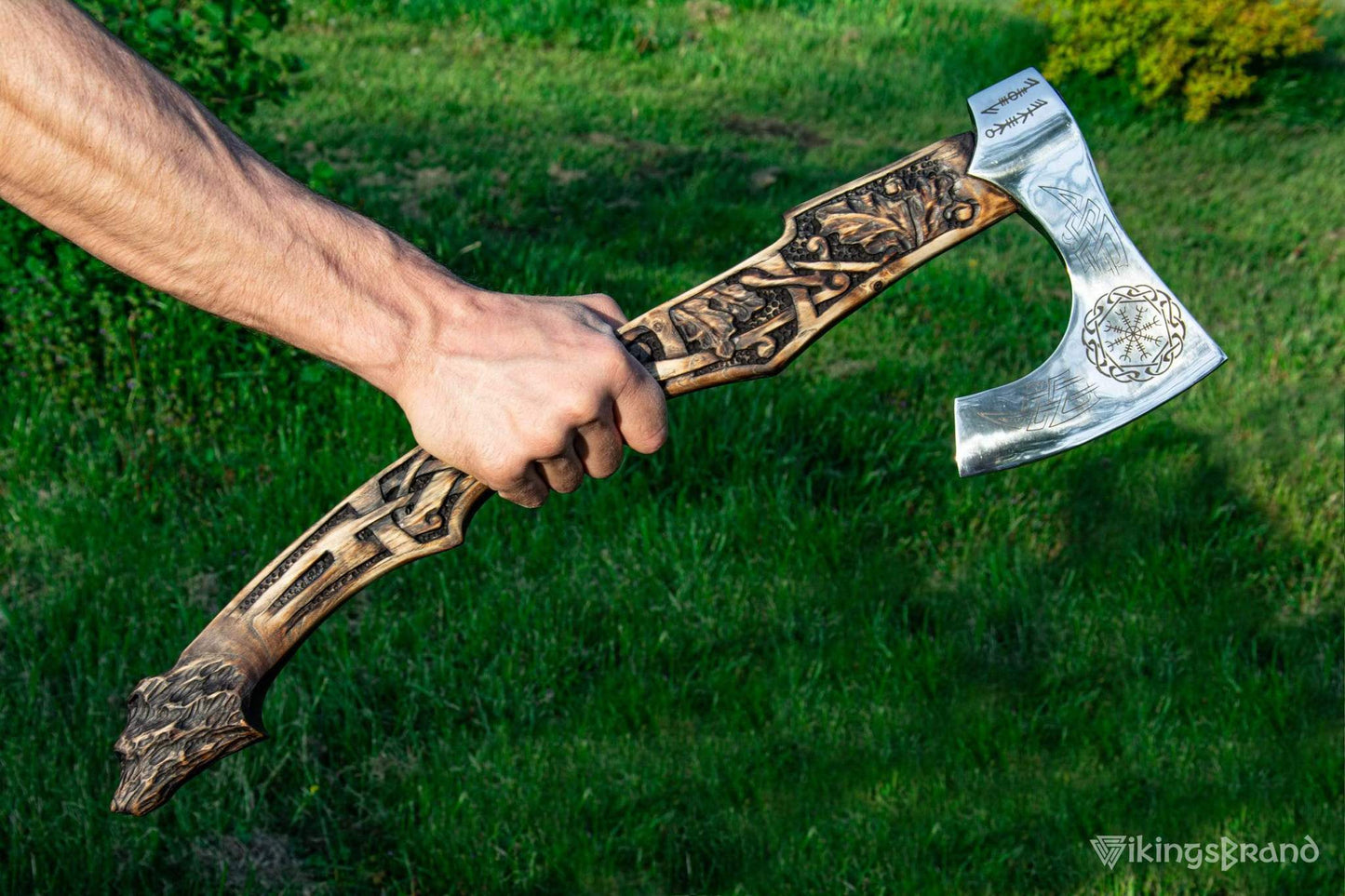 Viking Axe "Grusom bjørn" with Vegvisir and Carved Handle