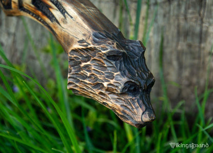 Viking Axe "Grusom bjørn" with Vegvisir and Carved Handle