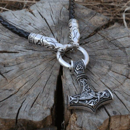 Wolf Head Necklace with Mjolnir - VikingsBrand