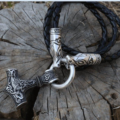 Wolf Head Necklace with Mjolnir - VikingsBrand