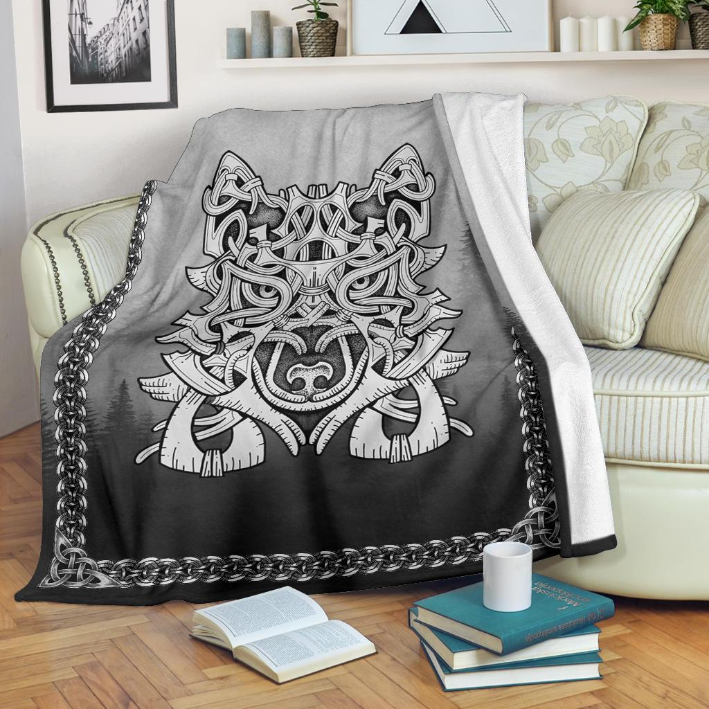 Wolf in Spruce Forest Blanket - Viking Home Decor