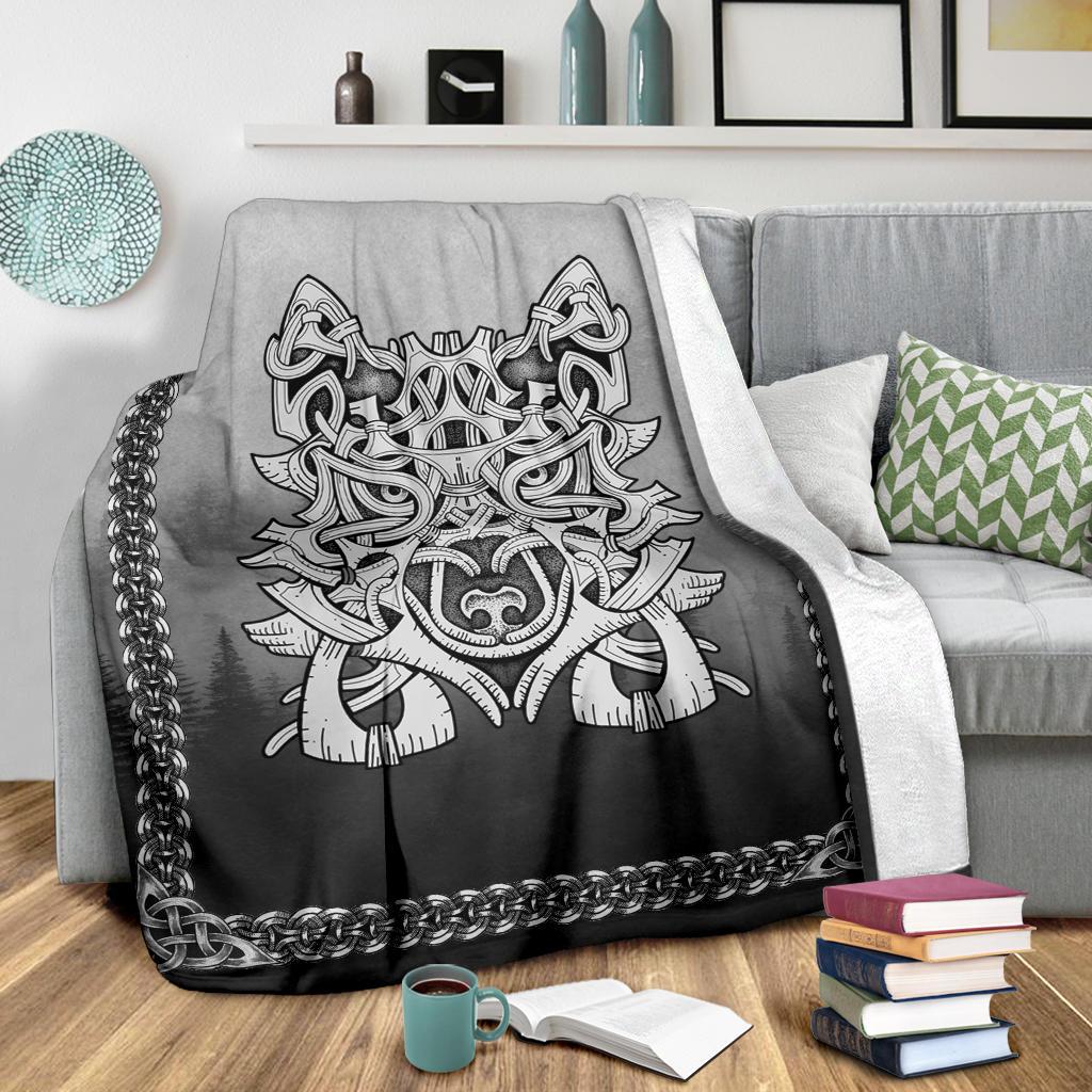 Wolf in Spruce Forest Blanket - Viking Home Decor