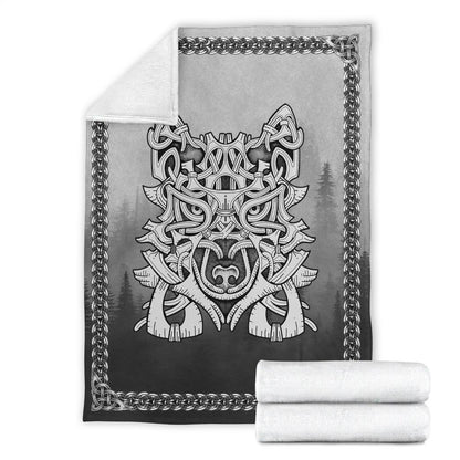Wolf in Spruce Forest Blanket - Viking Home Decor