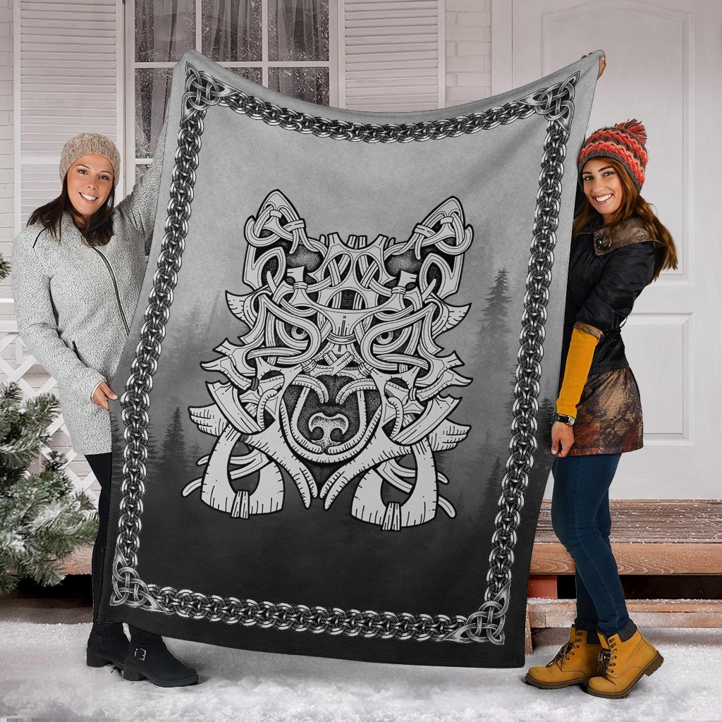 Wolf in Spruce Forest Blanket - Viking Home Decor
