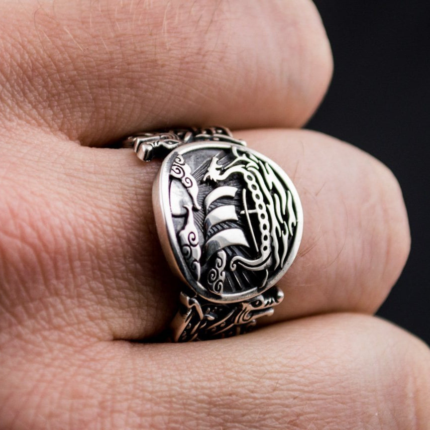 Wolf Style Ornament Drakkar Symbol 925 Sterling Silver Viking Ring - VikingsBrand