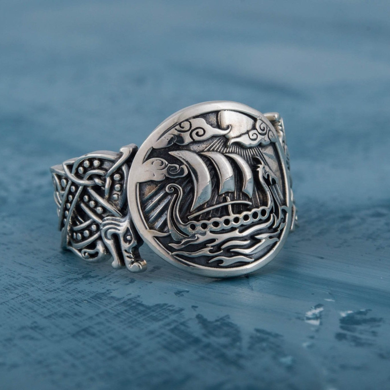 Wolf Style Ornament Drakkar Symbol 925 Sterling Silver Viking Ring - VikingsBrand