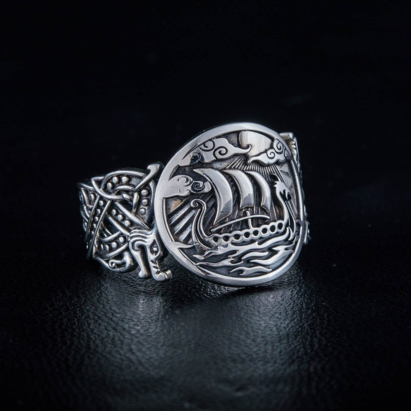 Wolf Style Ornament Drakkar Symbol 925 Sterling Silver Viking Ring - VikingsBrand