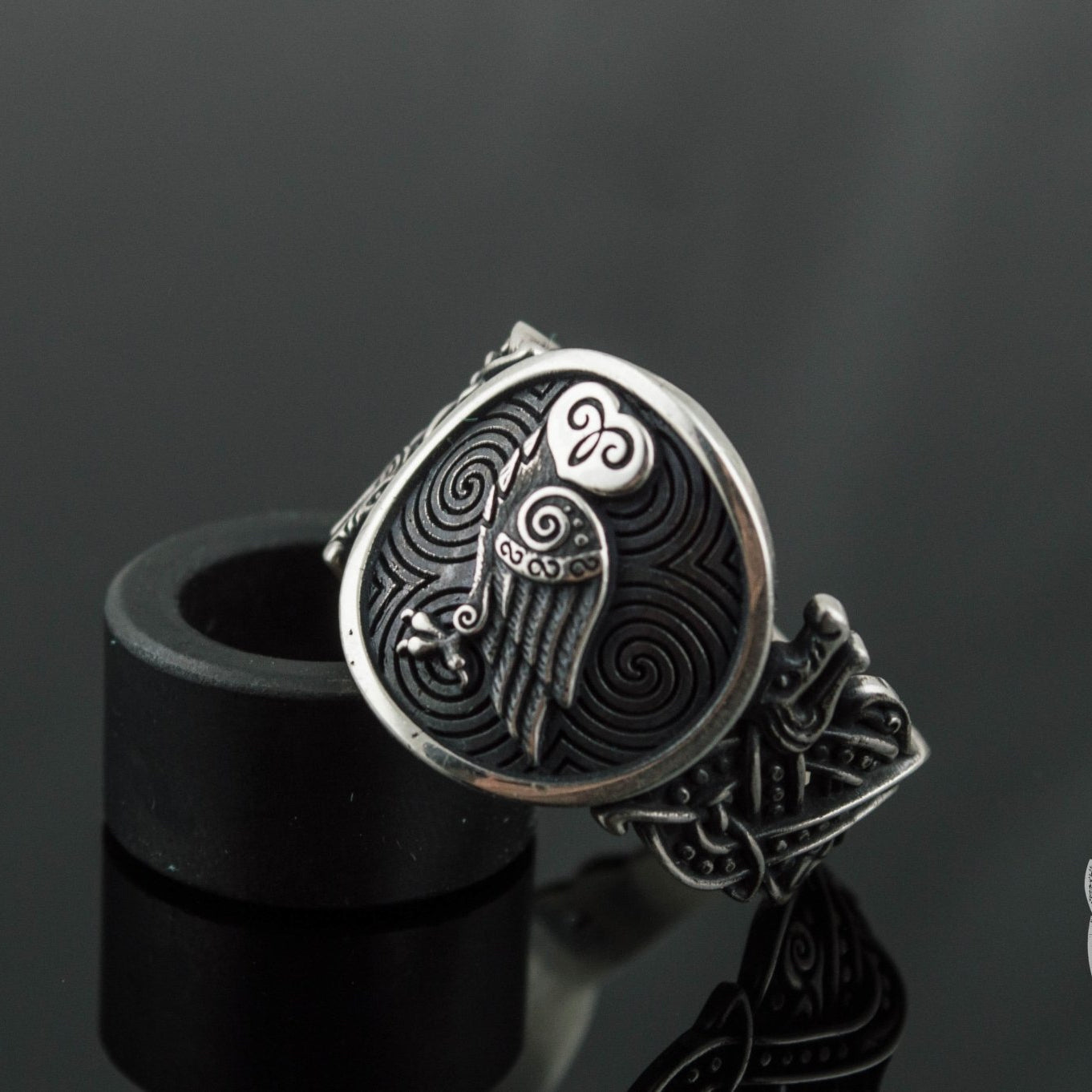 Wolf Style Owl Symbol 925 Sterling Silver Viking Ring - VikingsBrand