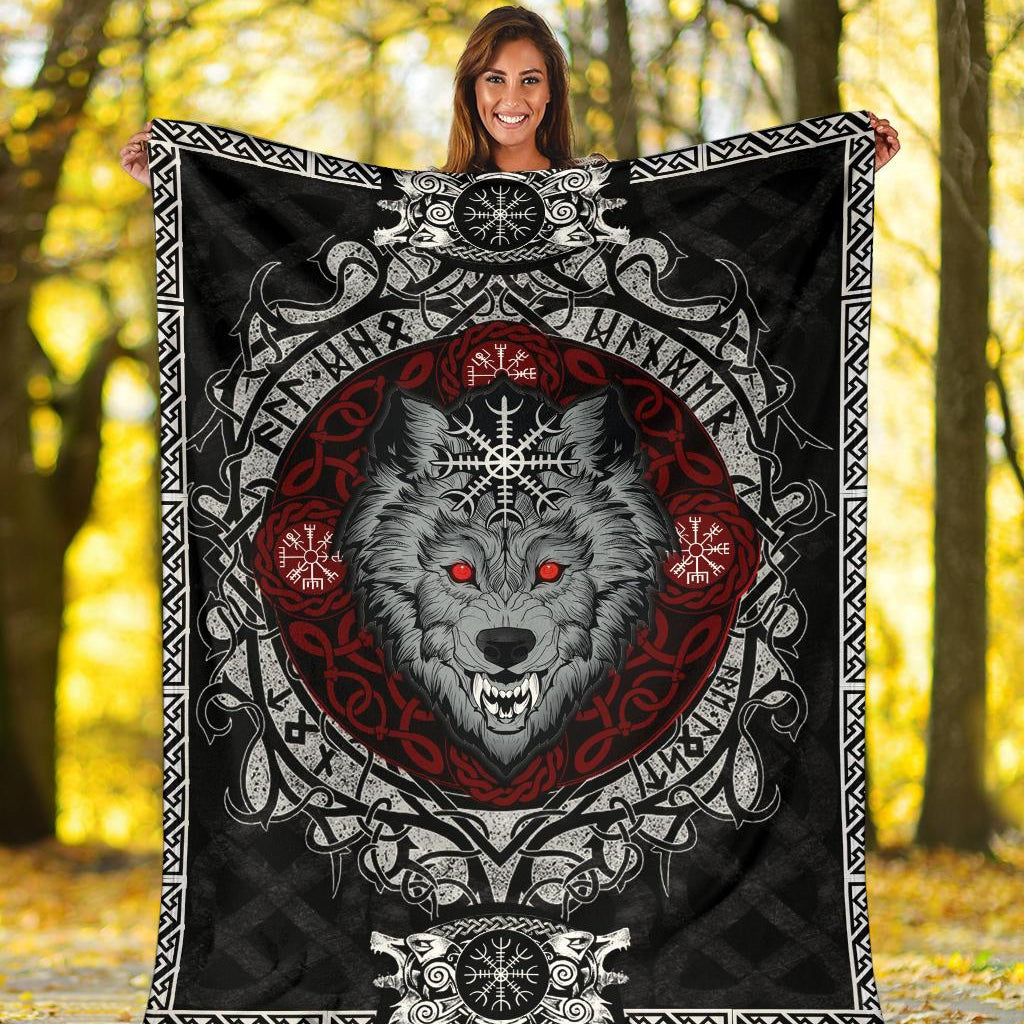 Wolf with Helm of Awe Fleece Blanket - VikingsBrand